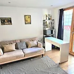 Huge 3 Bedroom Flat @ Brixton St